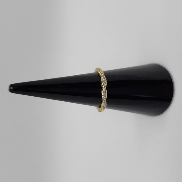 18K Yellow Gold Plated 925 Sterling Silver Ring - Picture 4 of 8